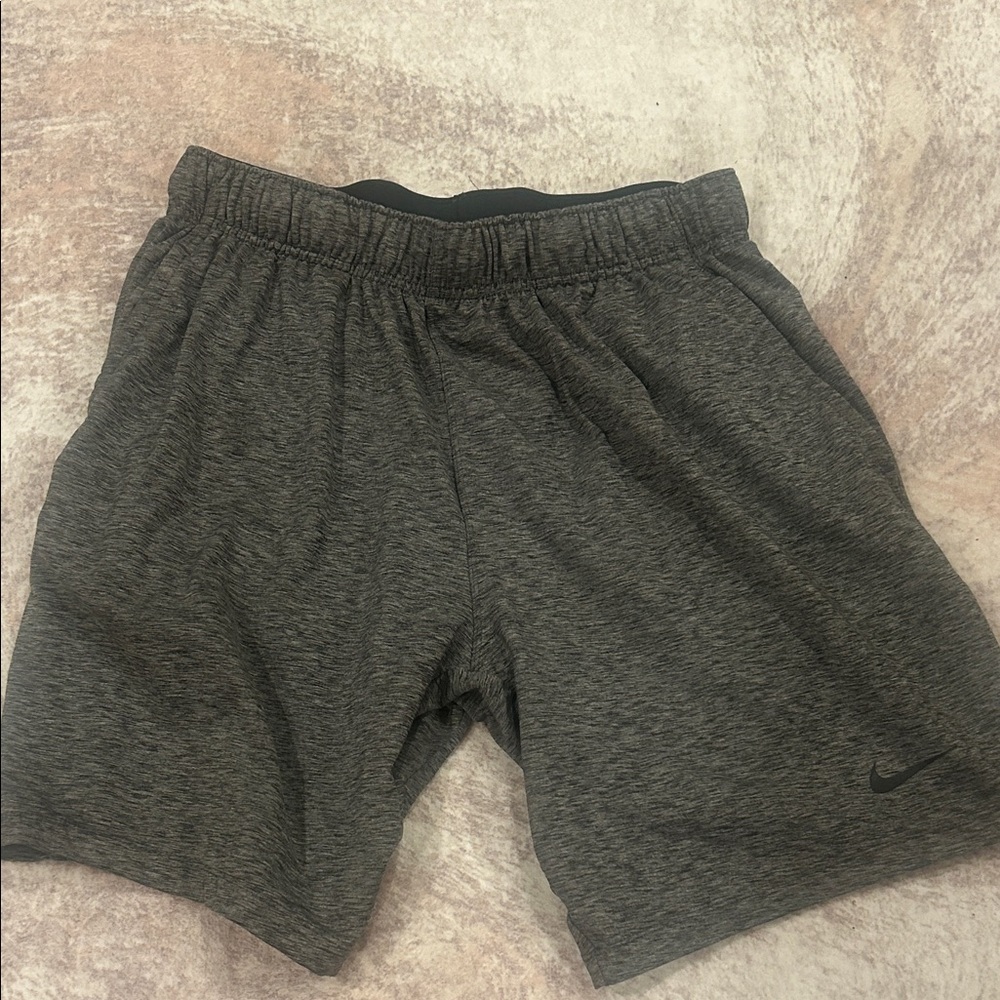 Nike Men's Heather Charcoal Athletic Shorts